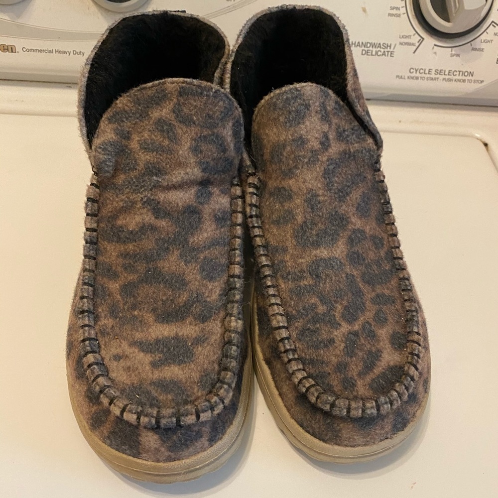 Hey Dude Leopard Shoes size 10
